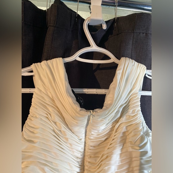 Tadashi shoji  gorgeous,elegant dress - Picture 7 of 7